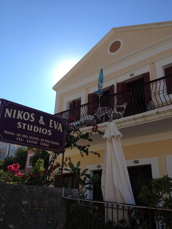 Nikos And Eva Studios Сими Екстериор снимка
